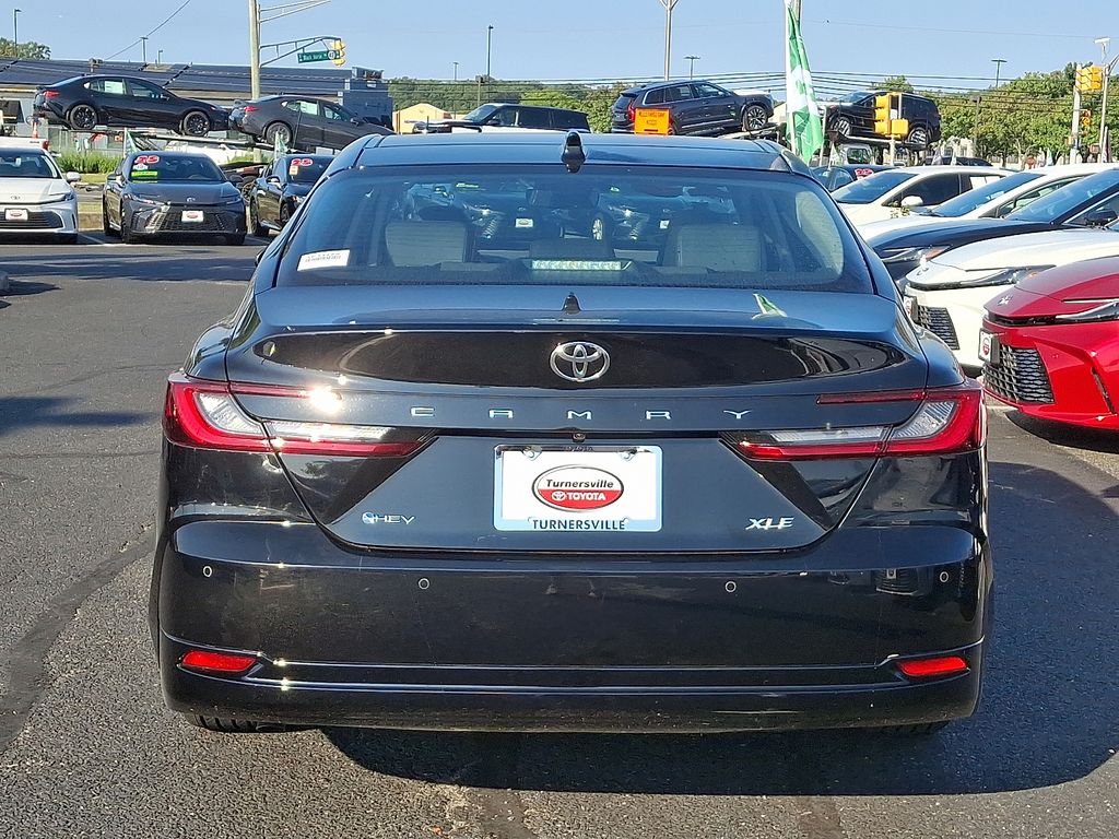 Thumbnail: 2025 Toyota Camry - 5