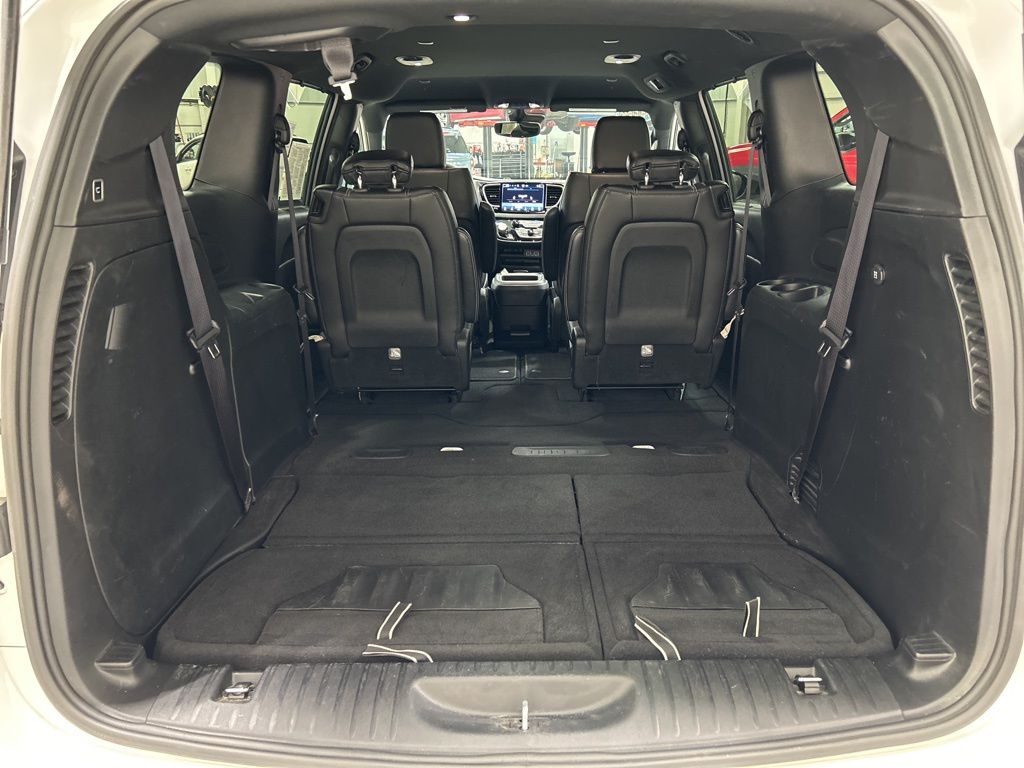 used 2025 Chrysler Pacifica car, priced at $31,741
