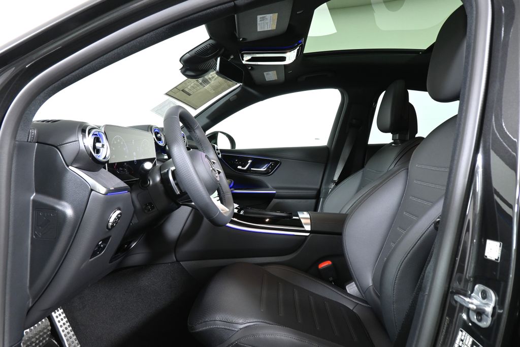 2025 Mercedes-Benz GLC 300 3