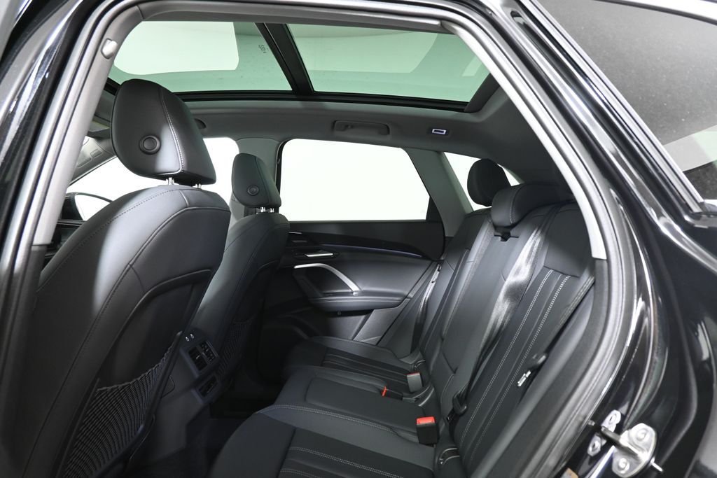 Thumbnail: 2025 Audi Q5 - 28