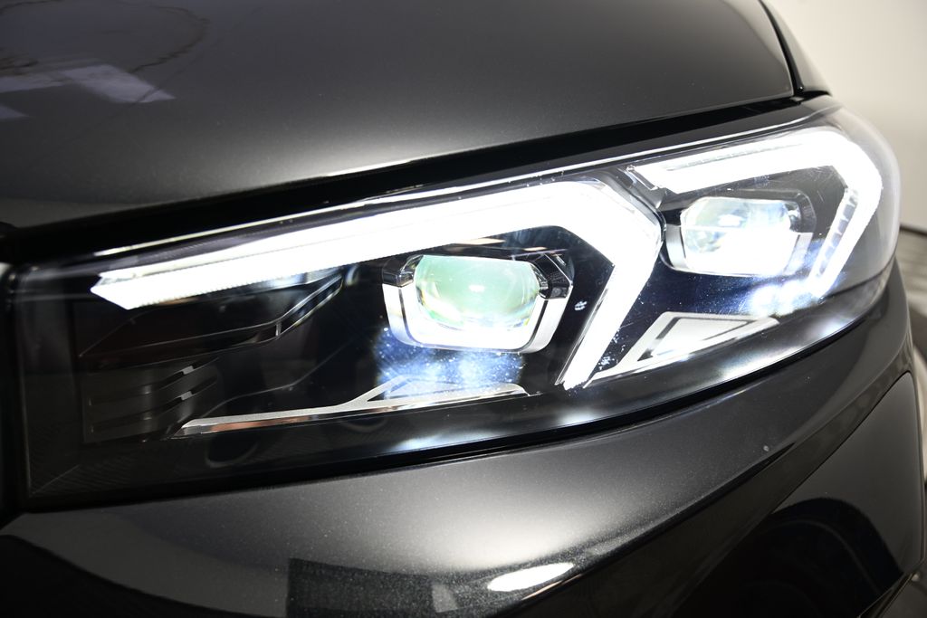Thumbnail: 2023 BMW 3 Series - 9