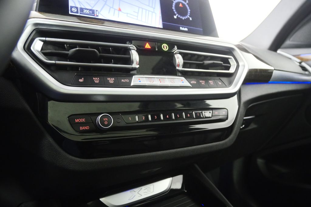 Thumbnail: 2023 BMW X3 - 21