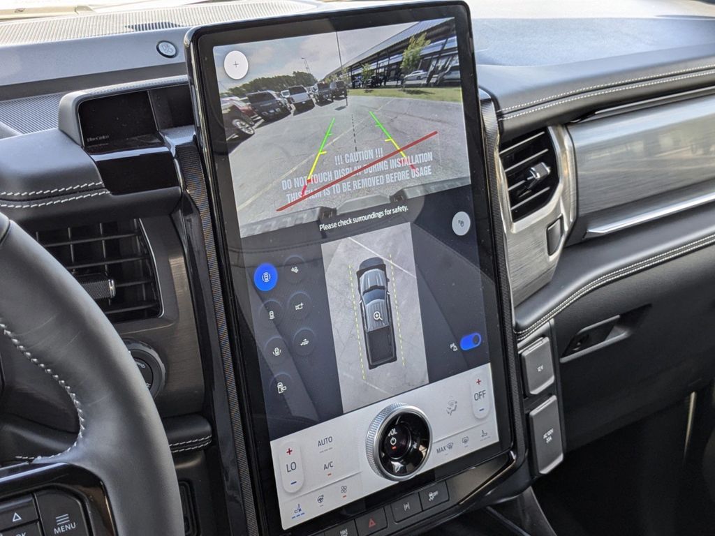 2025 Ford F-150 Lightning Platinum