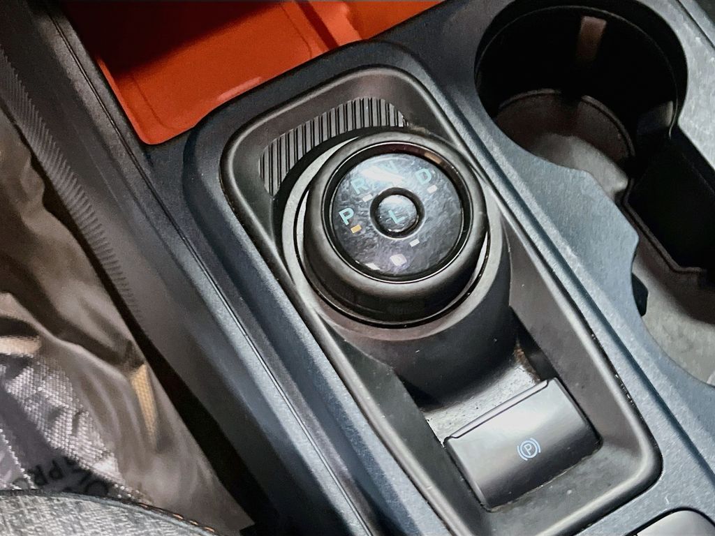 Used 2022 Cactus Ford XLT image 16