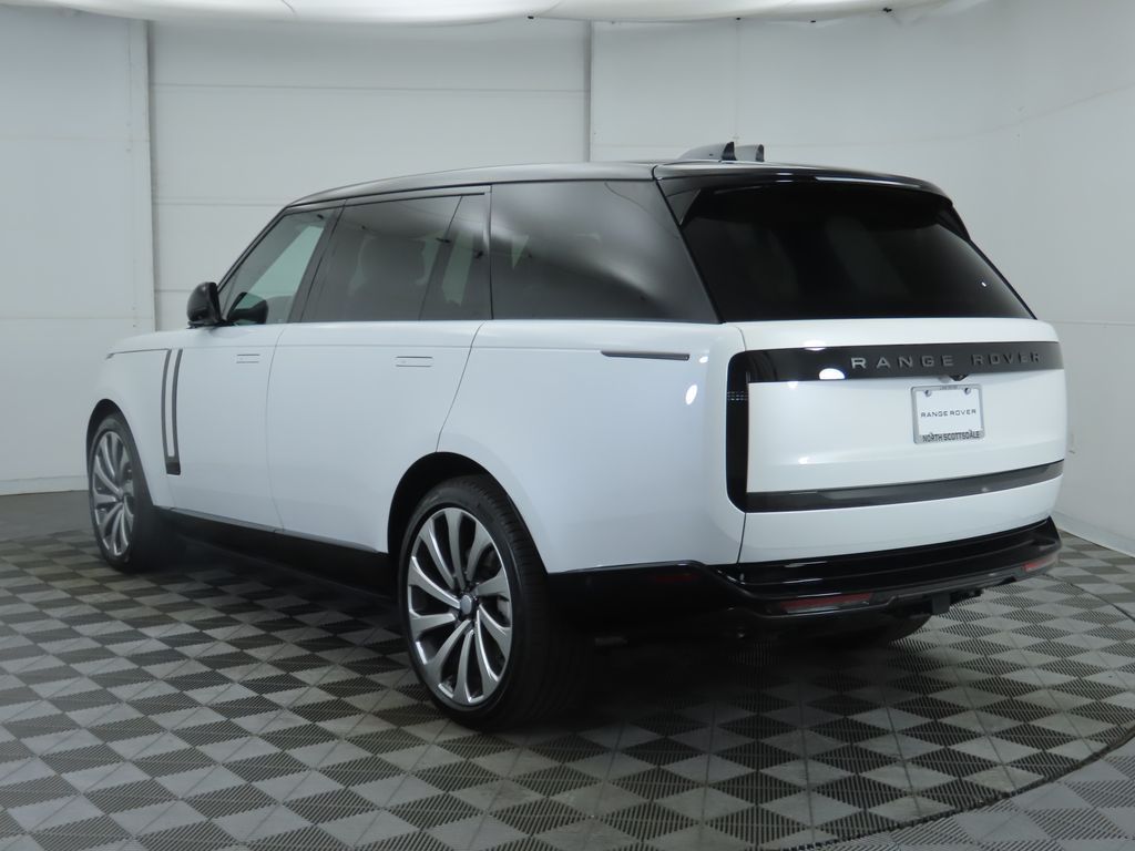 Thumbnail: 2025 Land Rover Range Rover - 7