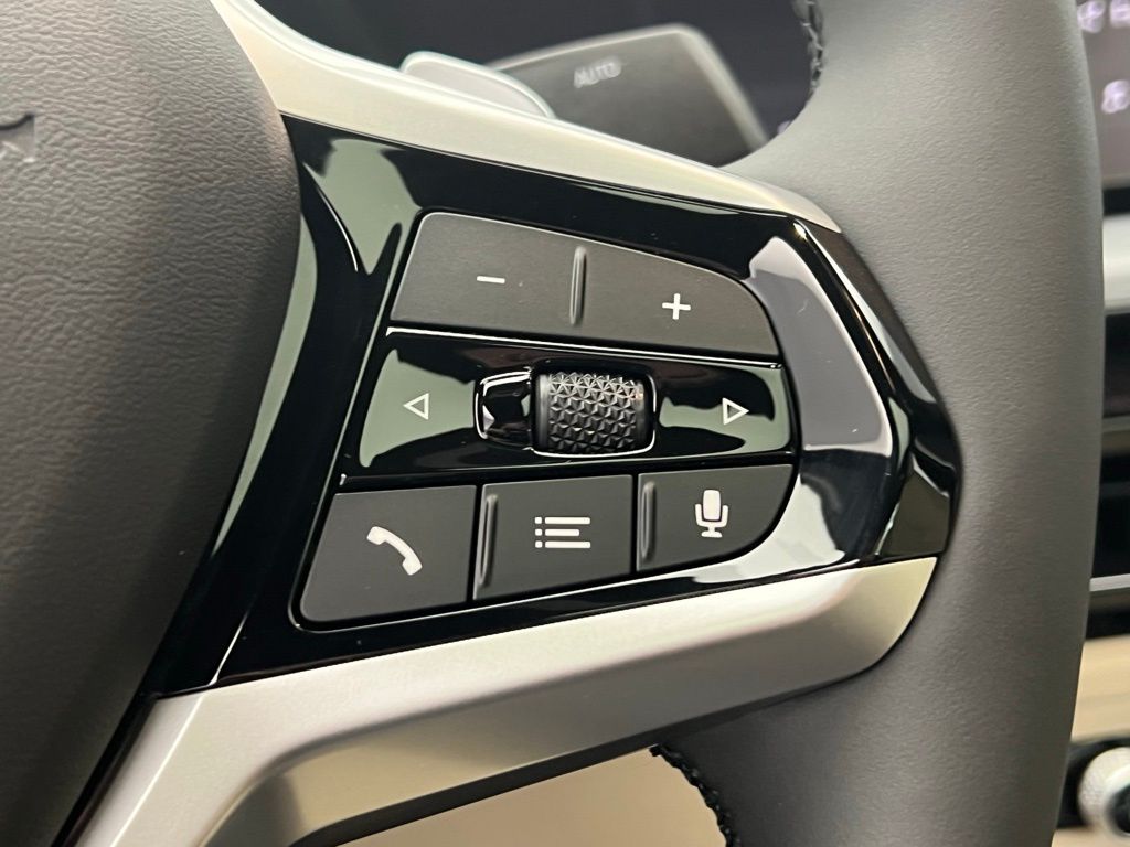 Thumbnail: 2026 BMW 3 Series - 18