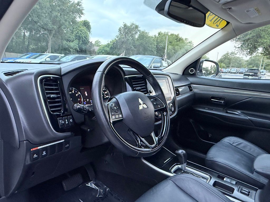 Used 2019 Mitsubishi Outlander SUV