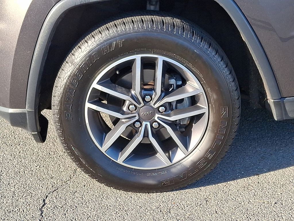 Thumbnail: 2019 Jeep Grand Cherokee - 8