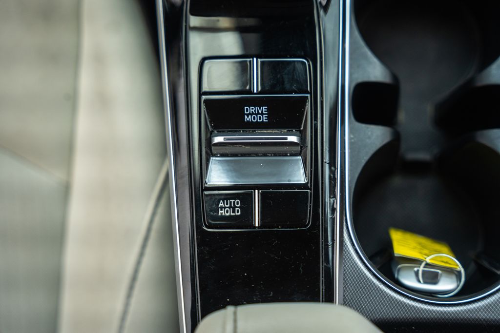 HyundaiSonata Hybrid25