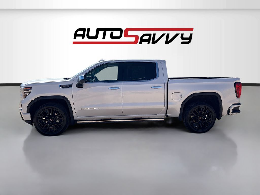 Used 2025 White GMC Denali image 4