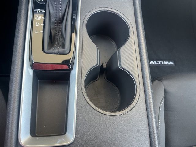 2025 Nissan Altima S - Photo 18