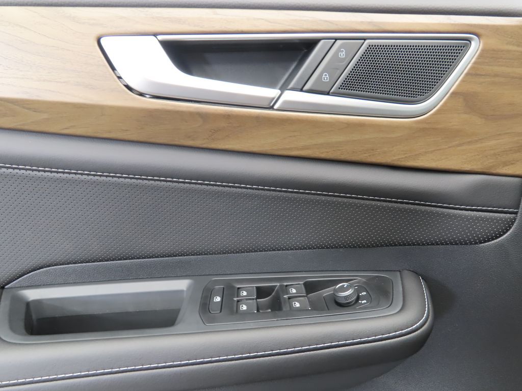 Thumbnail: 2026 Volkswagen Atlas - 23