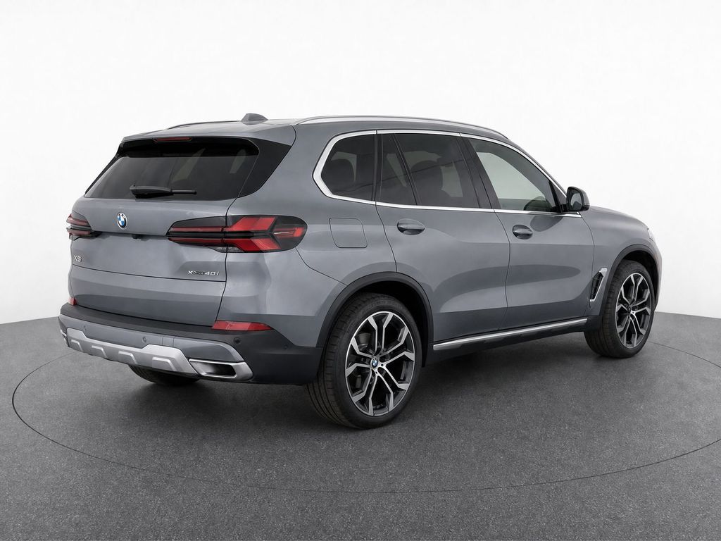 Thumbnail: 2026 BMW X5 - 3