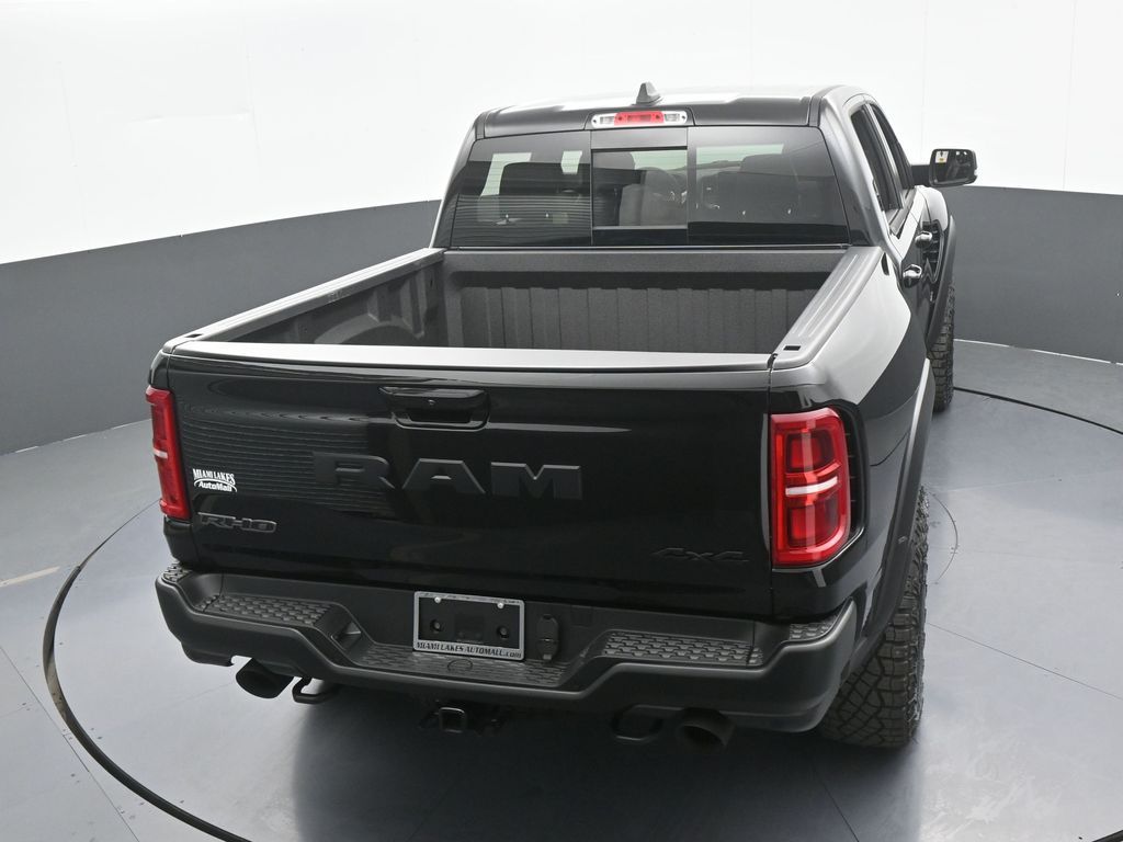 New 2026 Diamond Black Crystal Pearlcoat Ram RHO image 48
