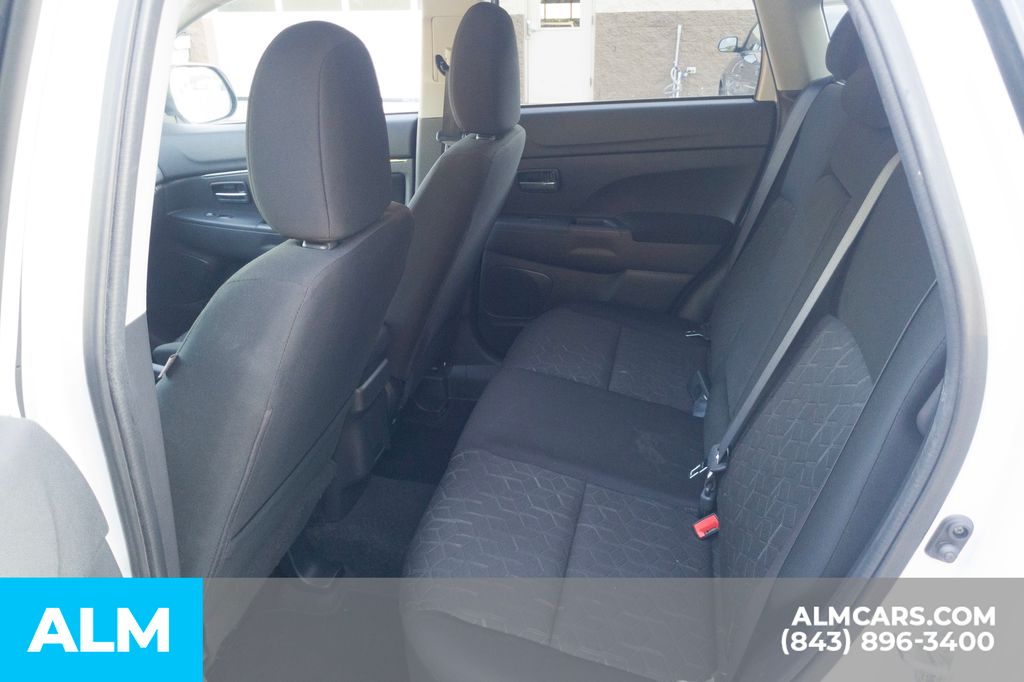 Used 2024 White Mitsubishi 2.0 ES image 17