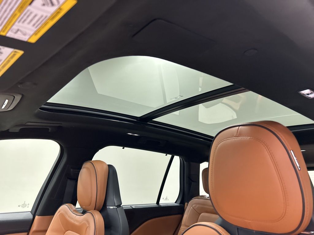 used 2025 Lincoln Aviator car, priced at $74,940