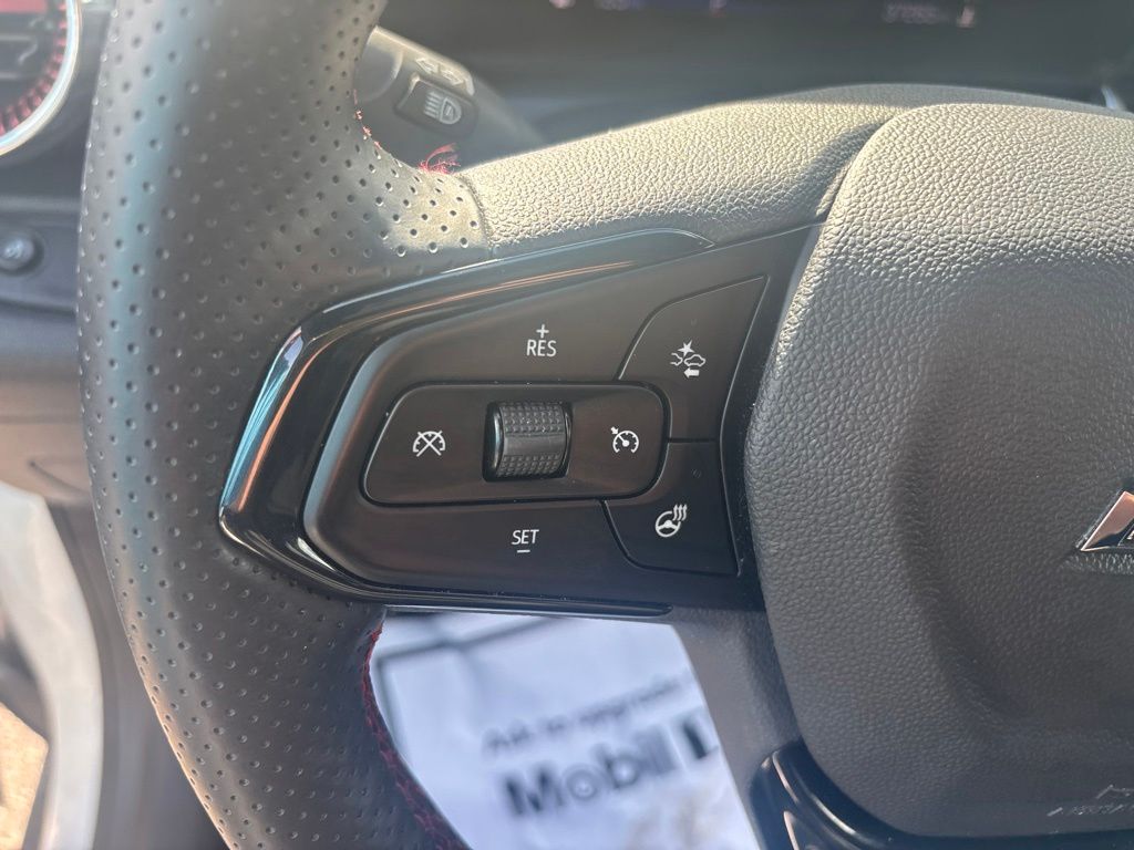 Used 2025 Chevrolet Trax SUV
