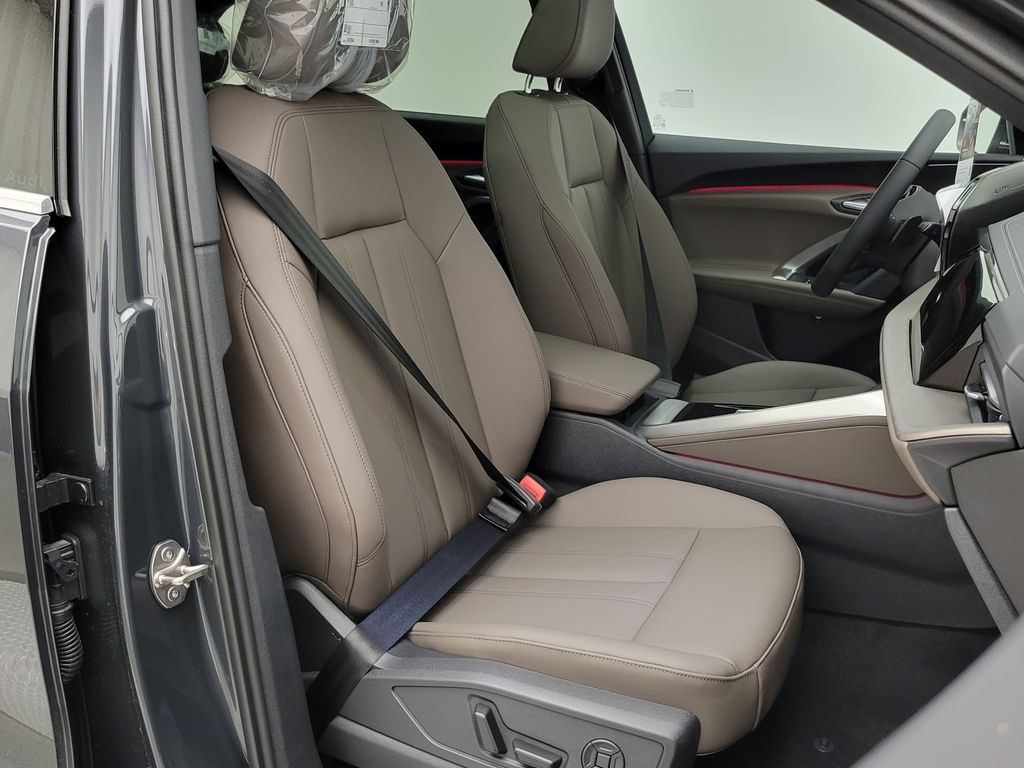 Thumbnail: 2026 Audi Q5 - 13