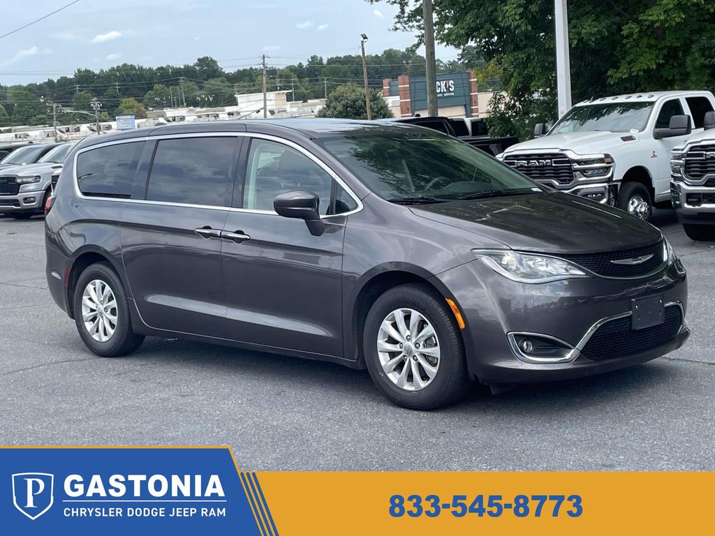2018 Chrysler Pacifica Touring Plus FWD