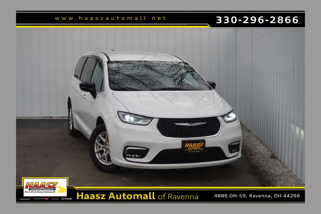 2025 Chrysler Pacifica Select FWD