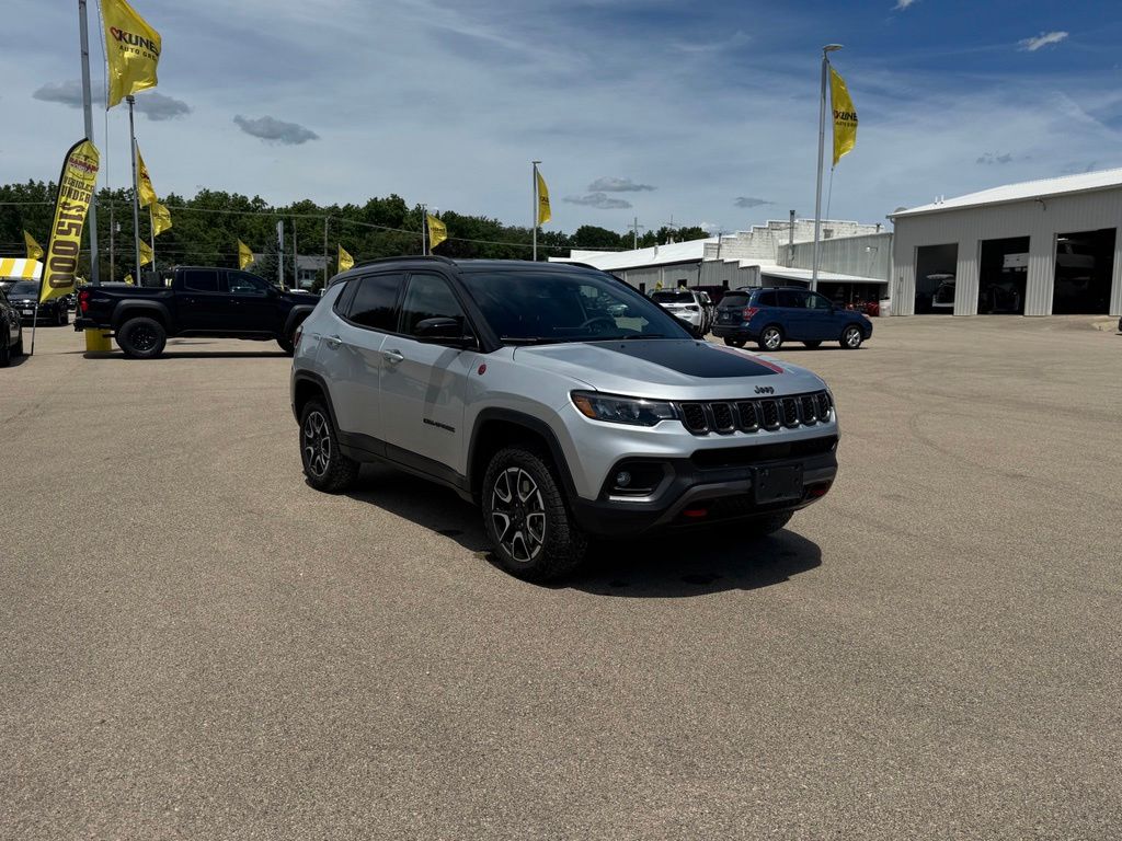 2025 Jeep Compass Trailhawk 4WD
