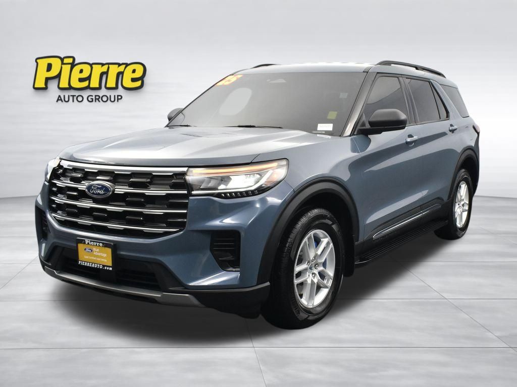 2025 Ford Explorer Active AWD