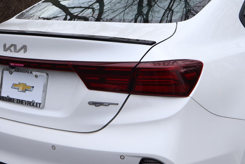 Thumbnail: 2023 Kia Forte - 8