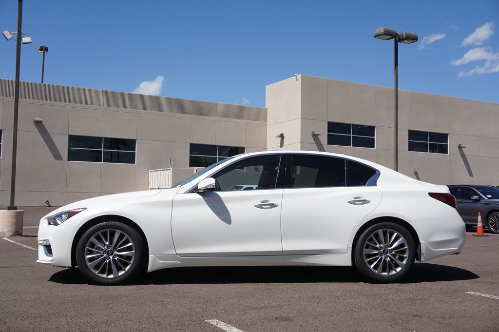 2024 INFINITI Q50 LUXE 2