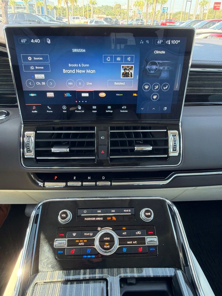 2024 Lincoln Navigator Black Label L
