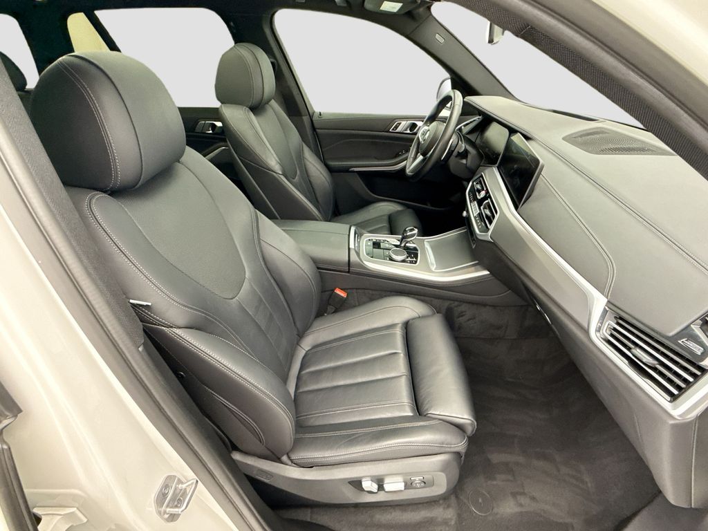 Thumbnail: 2021 BMW X5 - 19