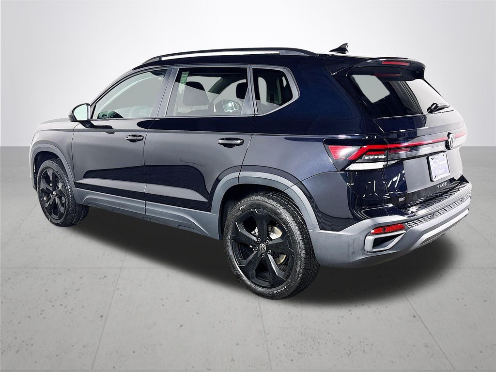 2025 Volkswagen Taos 1.5T SE Black