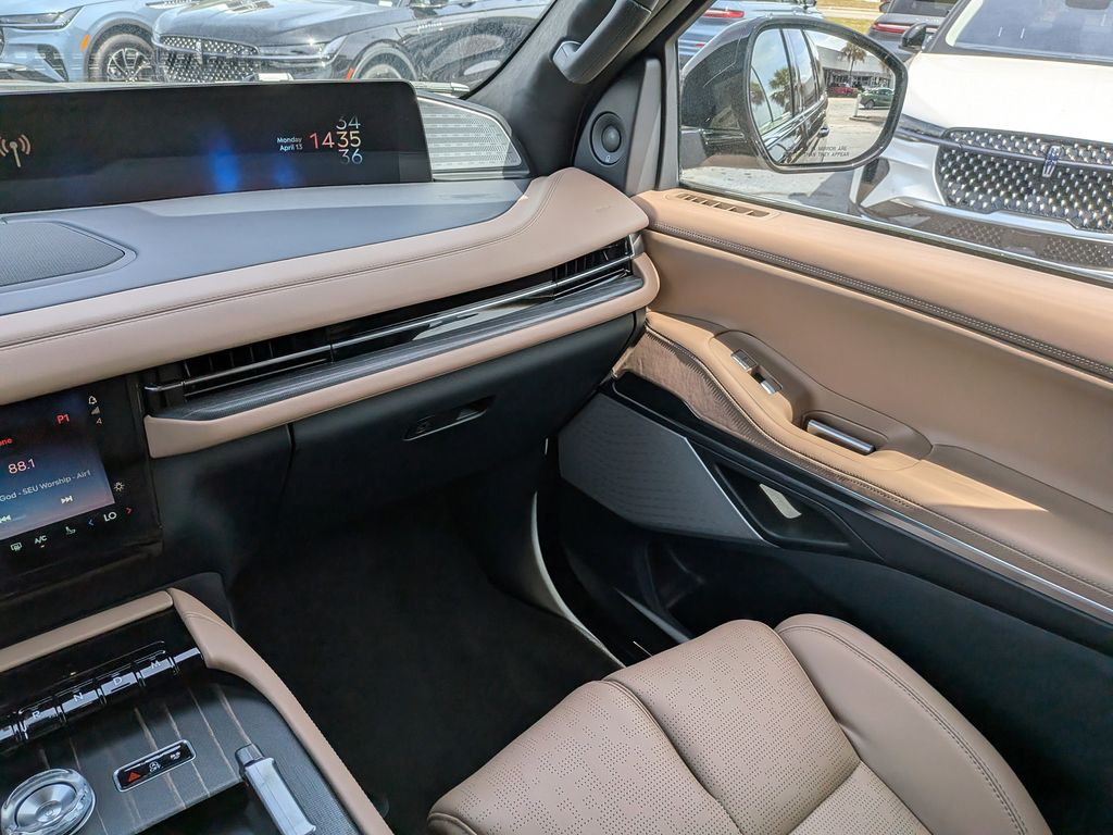 2026 Lincoln Navigator Black Label