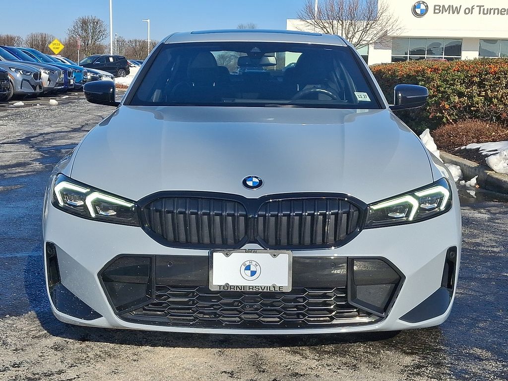 Thumbnail: 2023 BMW 3 Series - 2