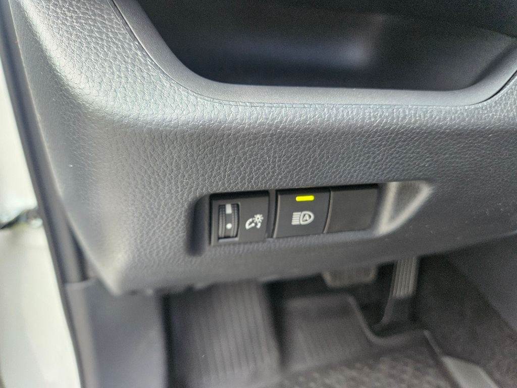 Thumbnail: 2024 Toyota RAV4 - 17