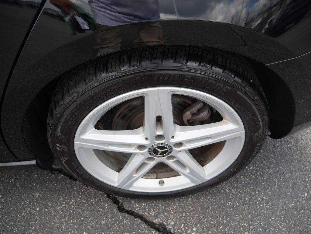 Thumbnail: 2022 Mercedes-Benz A-Class - 12