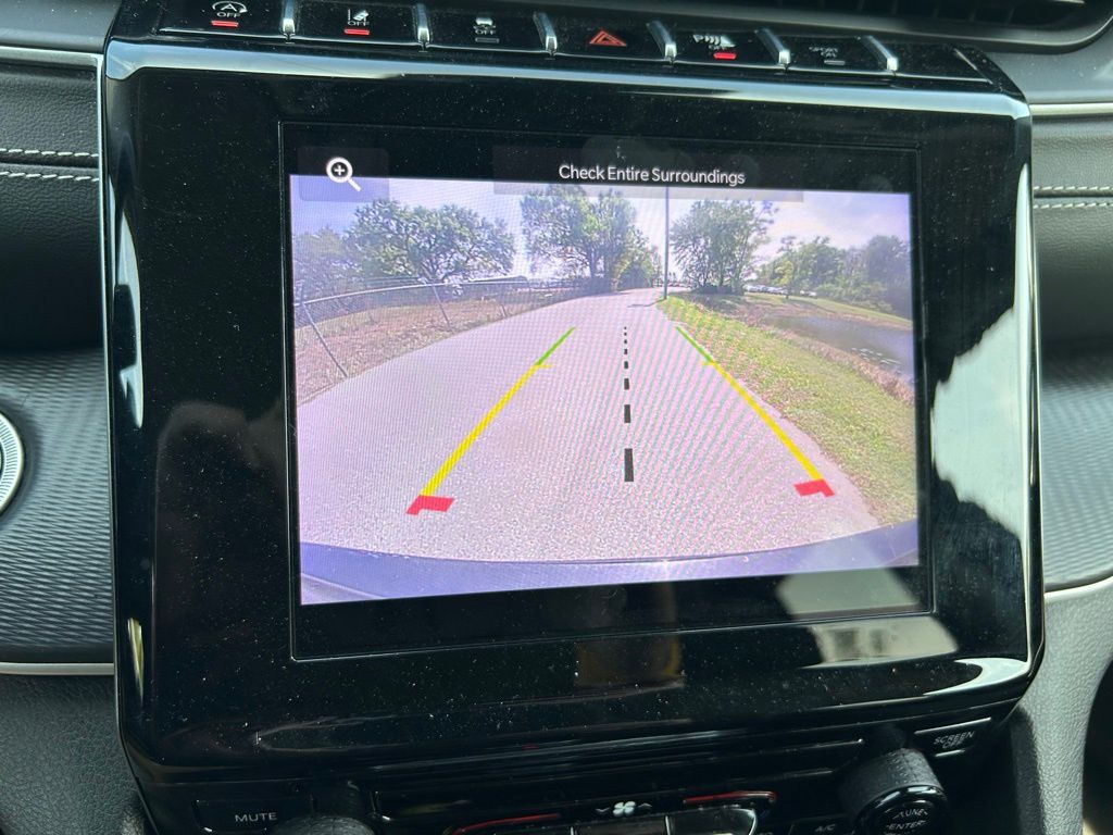 Thumbnail: 2023 Jeep Grand Cherokee L - 26