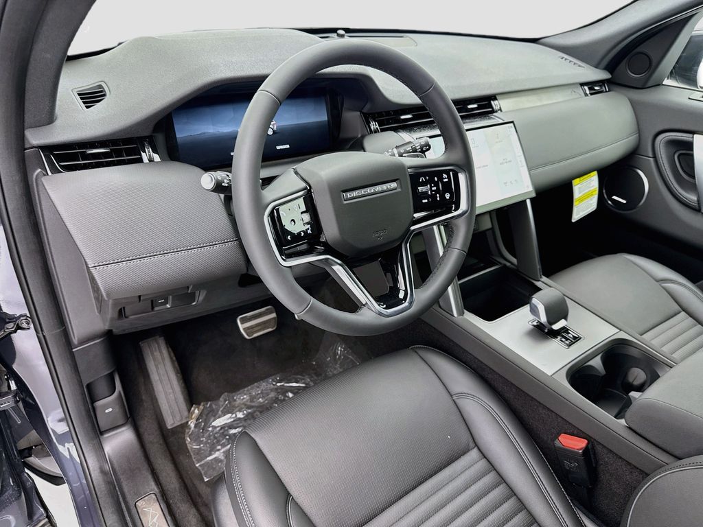 Thumbnail: 2026 Land Rover Discovery Sport - 9