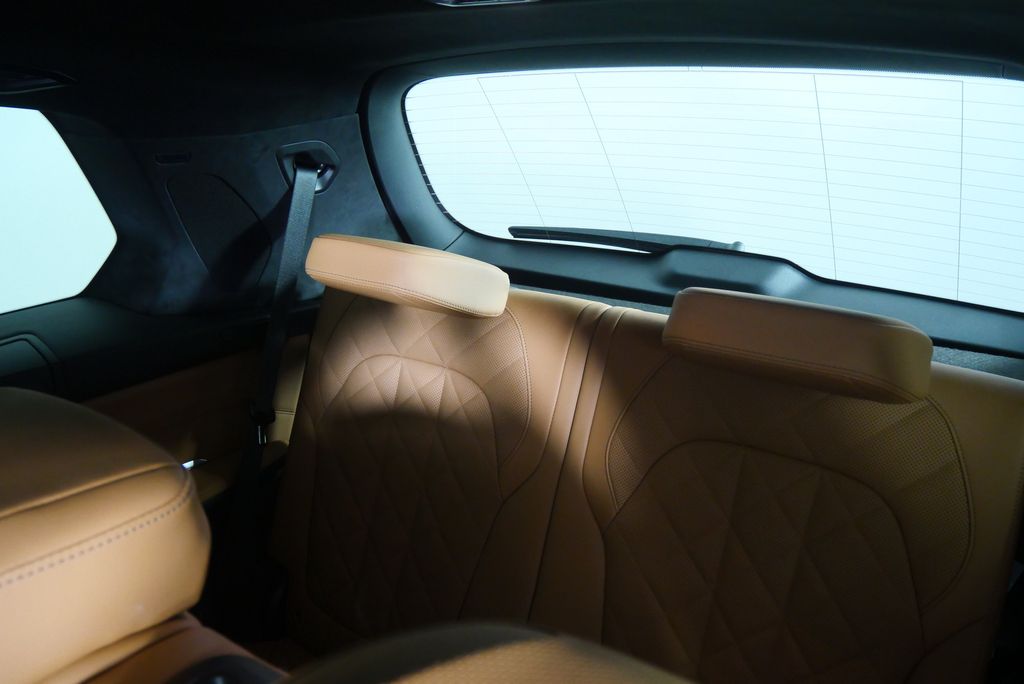 Thumbnail: 2026 BMW X7 - 19