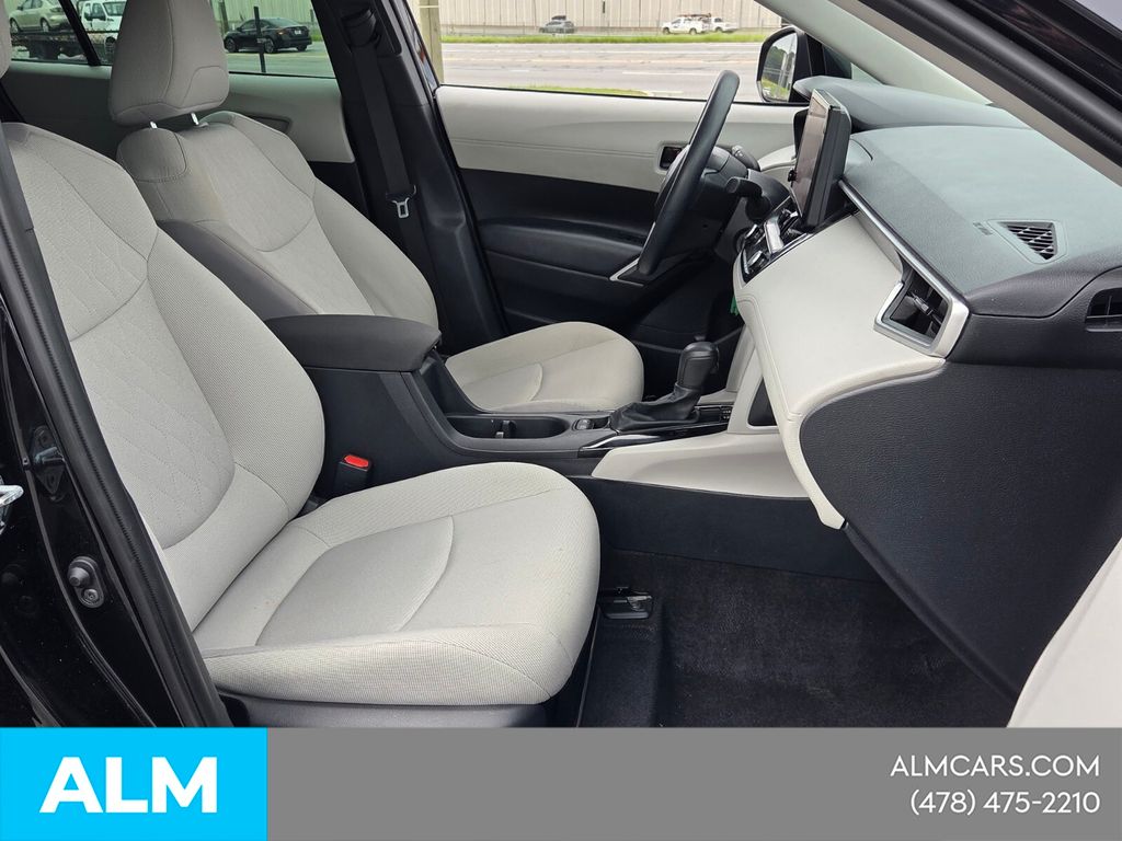 Used 2024 Black Toyota L image 15