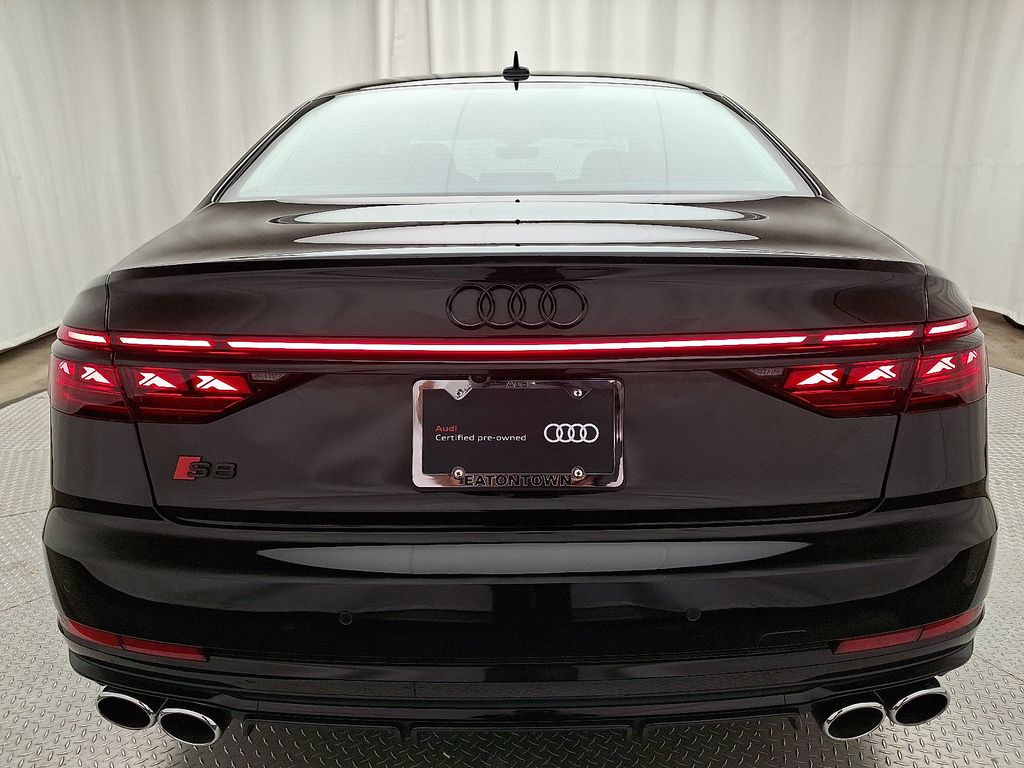 2022 Audi S8 4.0T 5