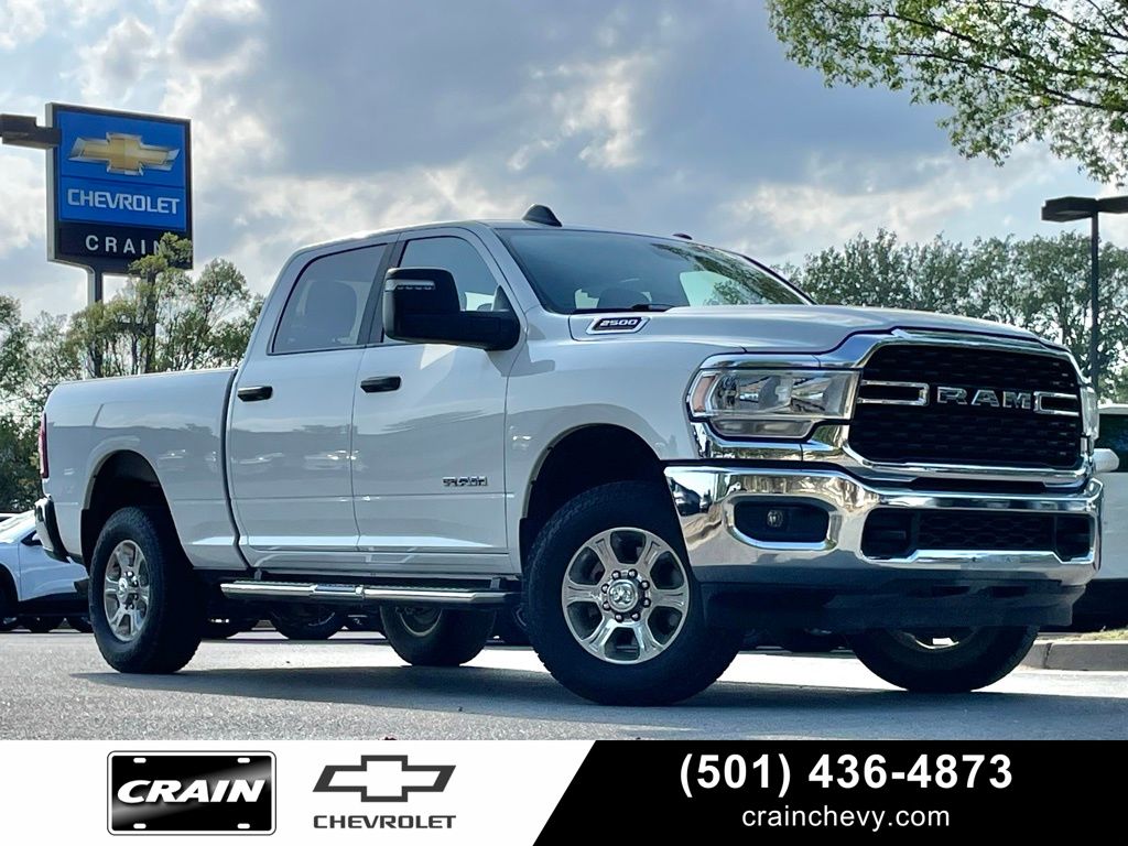 Bright White Clearcoat 2024 RAM 2500 Pickup Truck Four-Wheel Drive 8-Speed Automatic