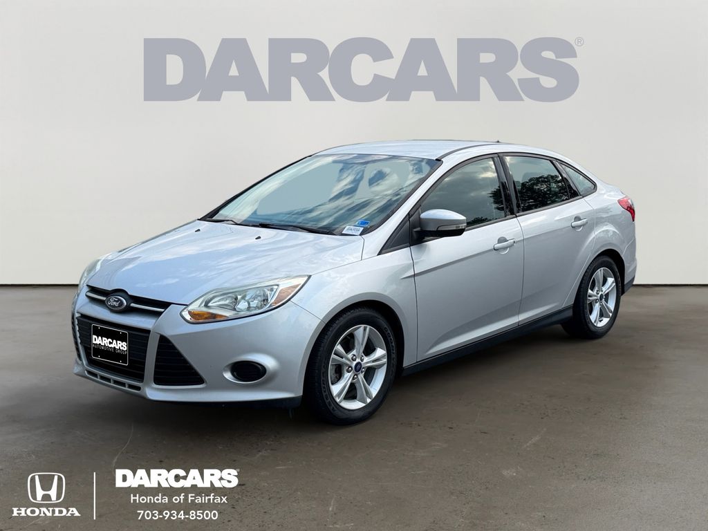 Ingot Silver 2014 Ford Focus Sedan Front-Wheel Drive 6-Speed Automatic