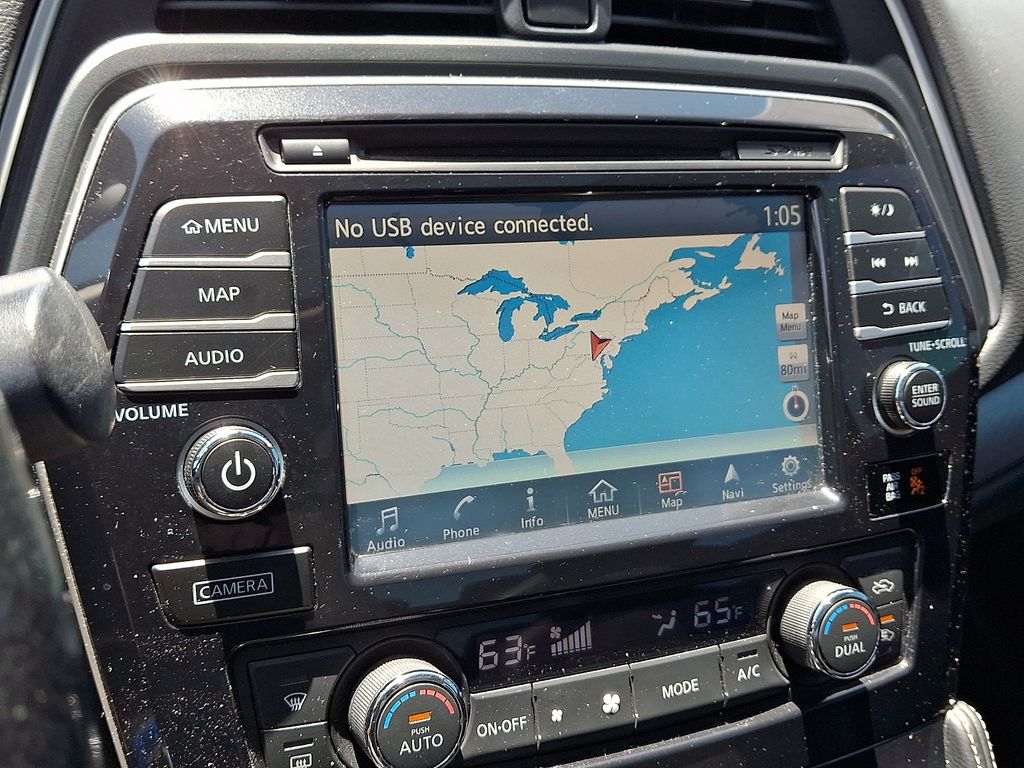 Thumbnail: 2016 Nissan Maxima - 17