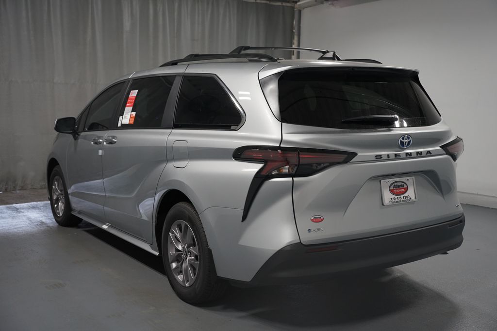 Thumbnail: 2025 Toyota Sienna - 6