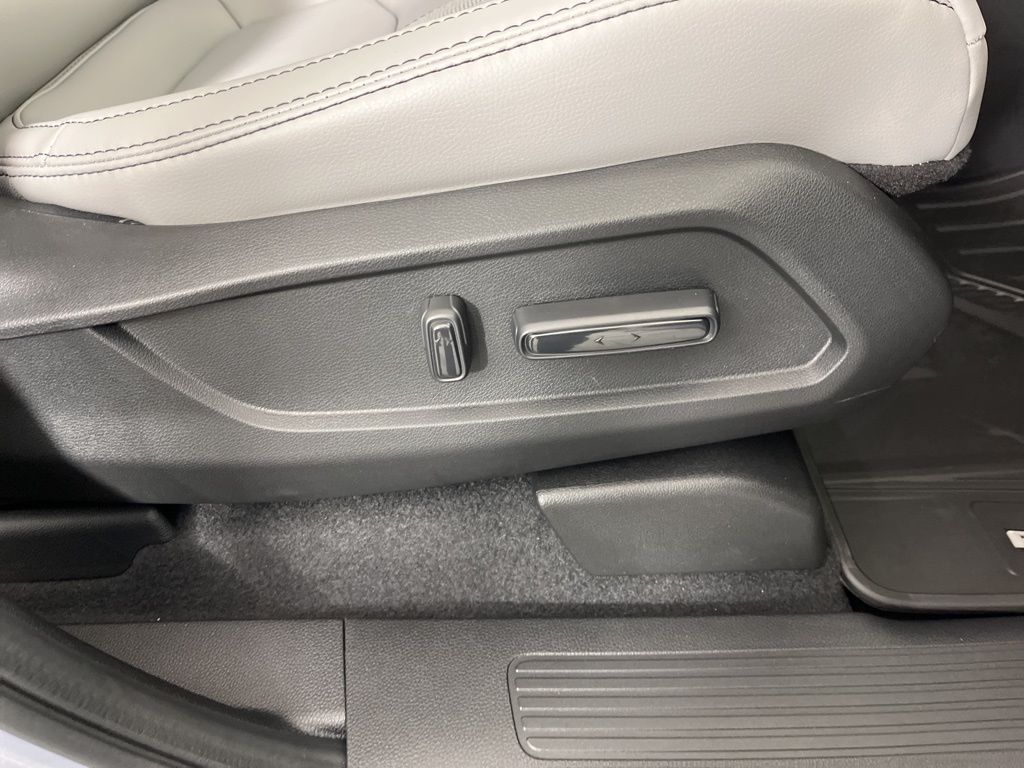 2025 Honda Pilot Touring 8