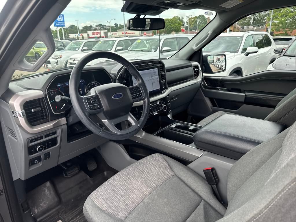 2023 Ford F-150 XLT photo 18
