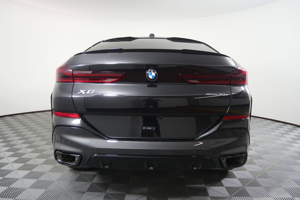 Thumbnail: 2027 BMW X6 - 4