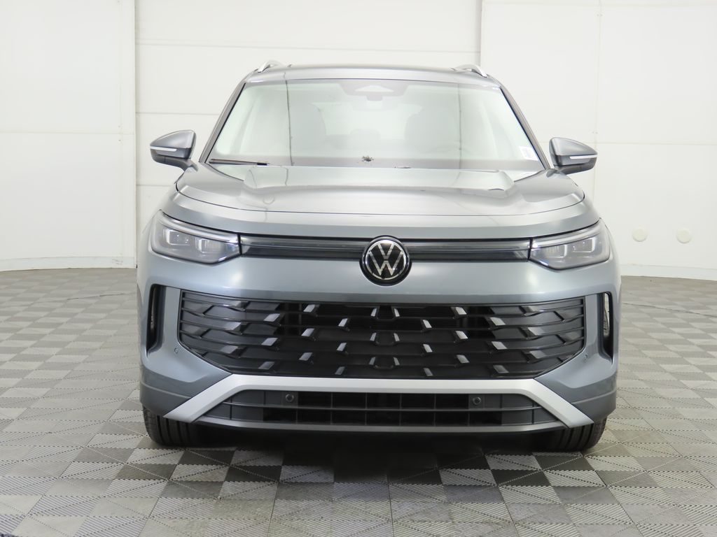 Thumbnail: 2025 Volkswagen Tiguan - 3