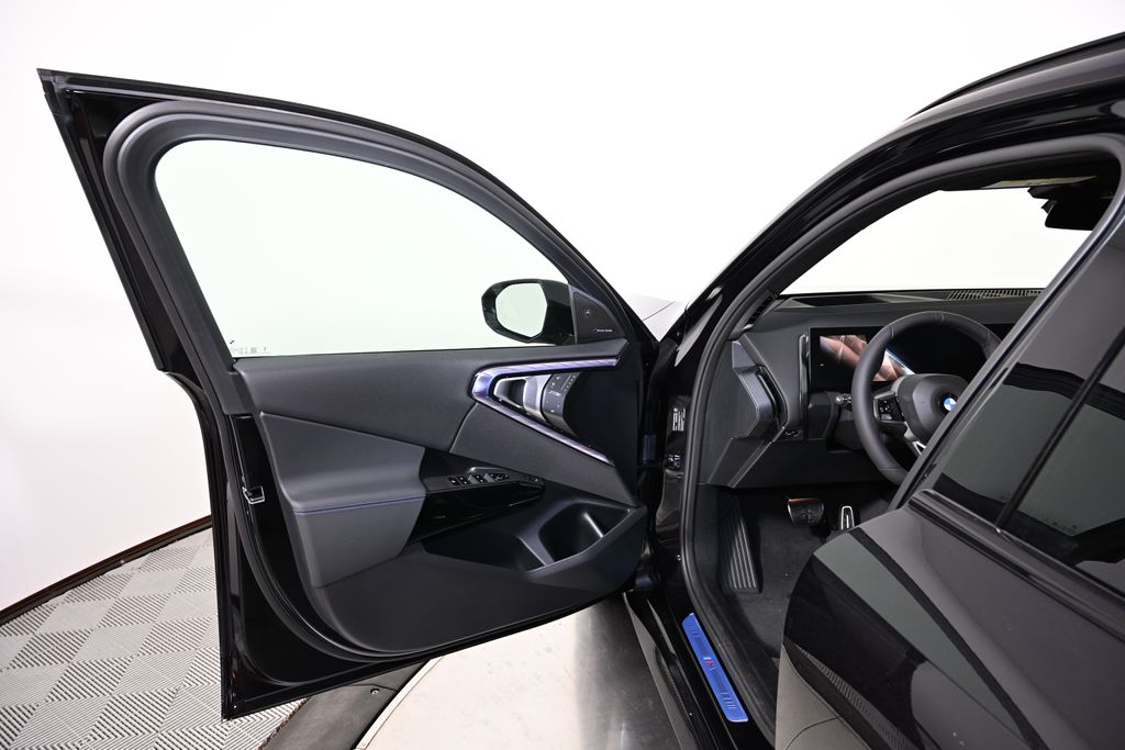 Thumbnail: 2026 BMW X3 - 20