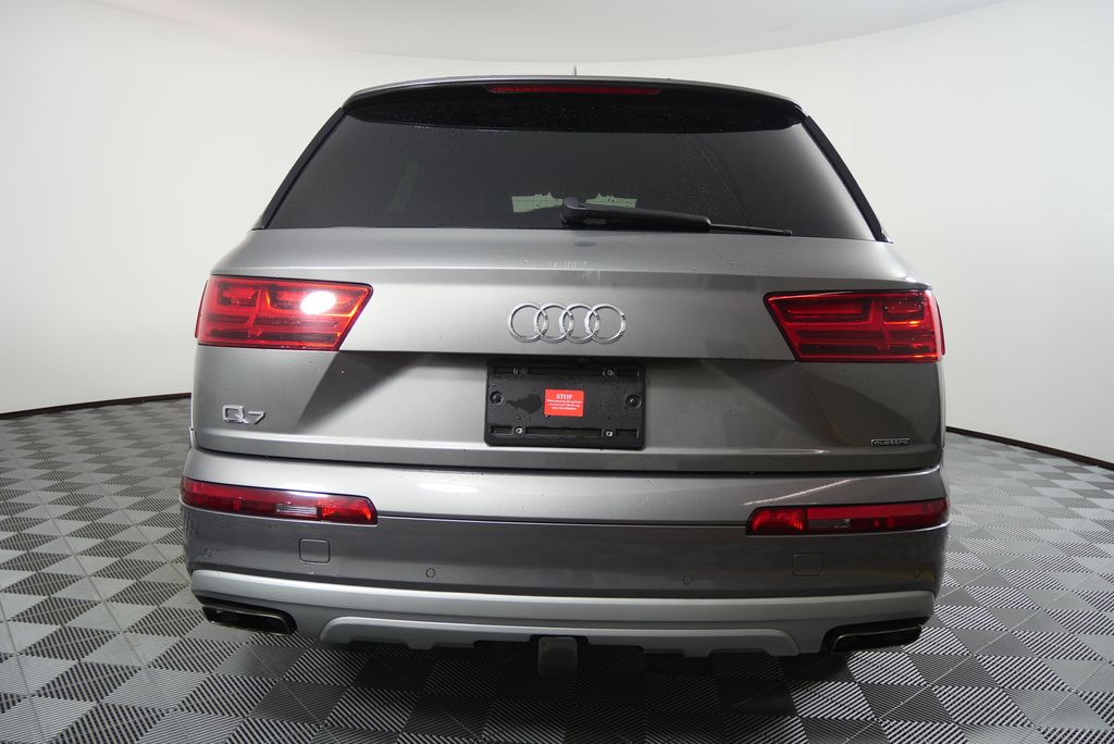 Thumbnail: 2017 Audi Q7 - 4